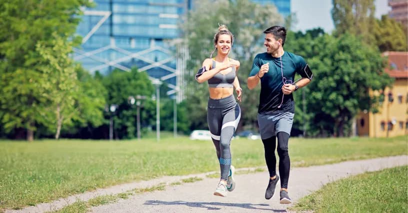 Jak ubrac się na bieganie, aby czuć się komfortowo w każdą pogodę Jak ubrac się na bieganie, aby czuć się komfortowo w każdą pogodę
