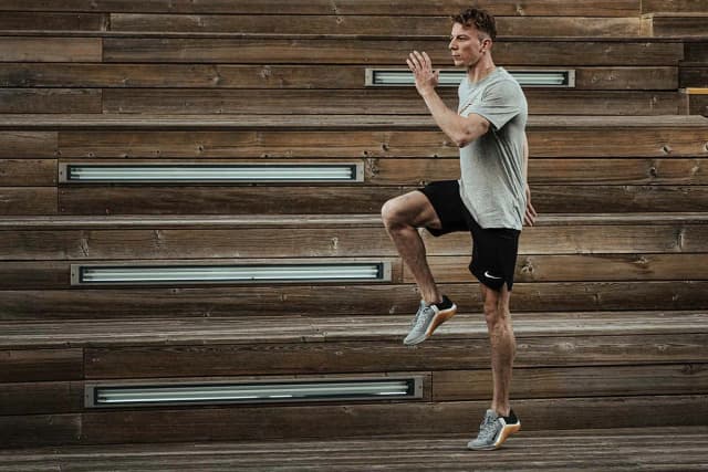 HIIT trening co to - poznaj skuteczne metody spalania tłuszczu HIIT trening co to - poznaj skuteczne metody spalania tłuszczu